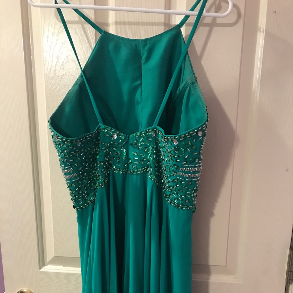 Prom dress - Picture 4 of 4